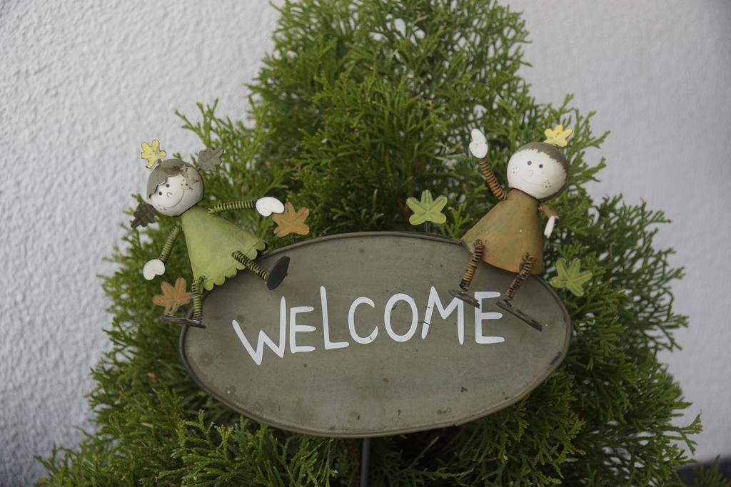Quality Hosts Arlberg - Hotel Goldenes Kreuz B&B Sankt Anton am Arlberg Bagian luar foto